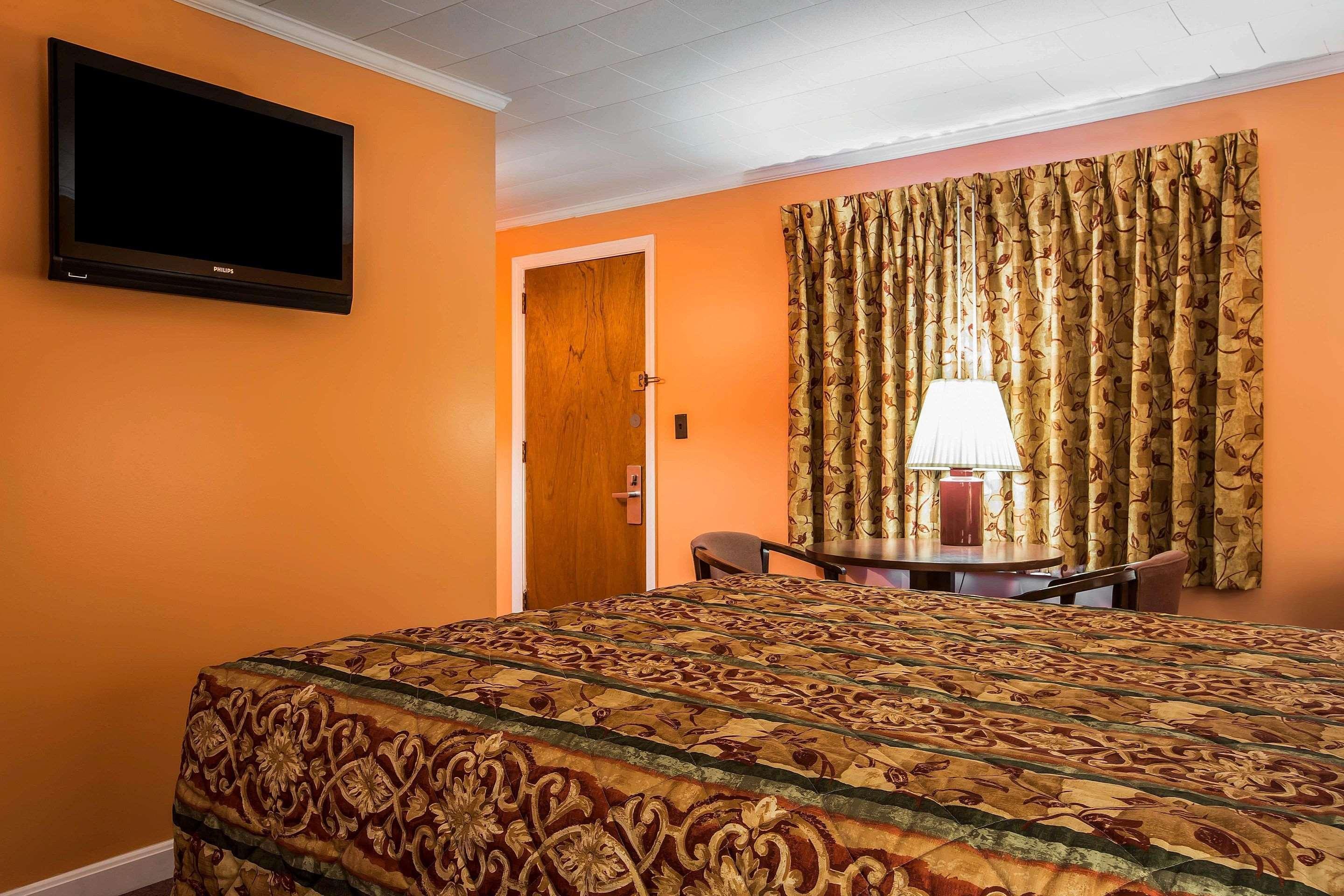 Rodeway Inn Lincoln I-93 Bagian luar foto