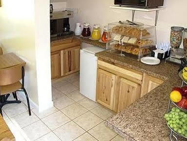 Rodeway Inn Lincoln I-93 Bagian luar foto